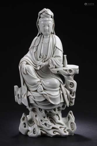 An Estate Chinese White Guanyin Porcelain Statue Display