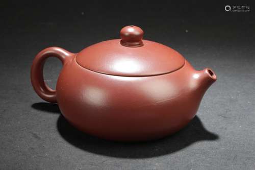 A Plain Estate Chinese Circular Tea Pot