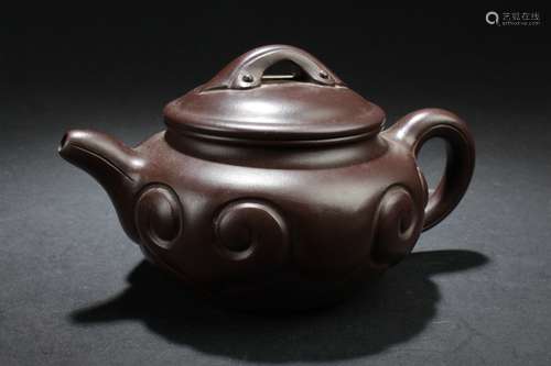 A Chinese Anicent-framing Estate Tea Pot