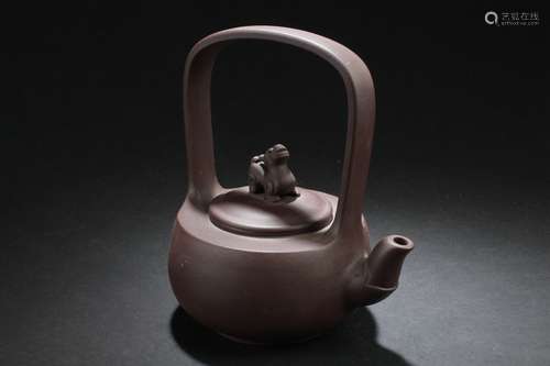 A Handled Chinese Myth-beast Tea Pot