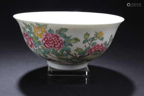 A Poetry-framing Chinese Porcelain Bowl