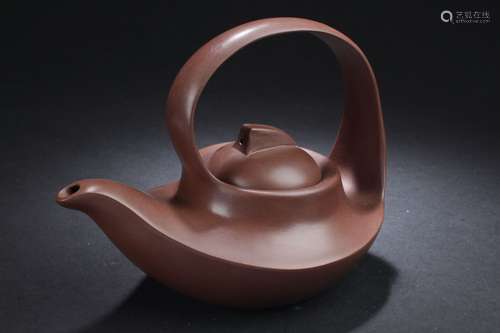 A Chinese Boat-design Estate Tea Pot