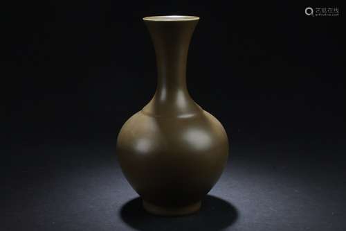 A Flat-opening Chinese Teacolor Estate Porcelain Vase