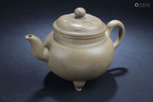 A Light-clay Chinese Estate Round Tea Pot