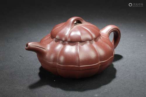 A Linear-decorating Chinese Linear Tea Pot