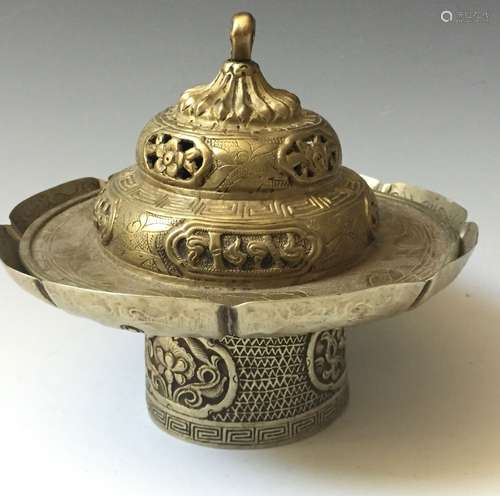 CHINESE ANTIQUE TIBETAN PRAYER GILT-BRONZE