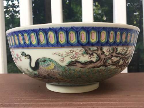 A CHINESE ANTIQUE FAMILLE ROSE PORCELAIN BOWL,19C