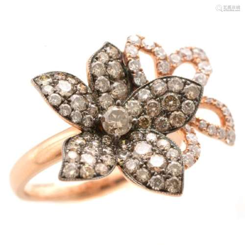 Apex Diamond, 18k Rose Gold Flower Ring.