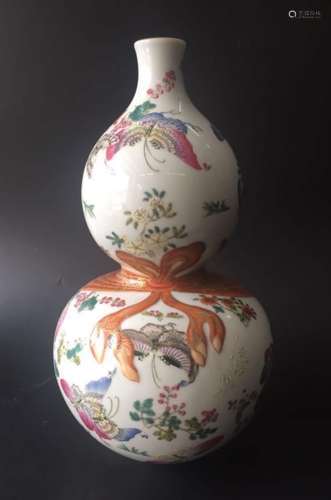 A Famille Rose Gourd Vase