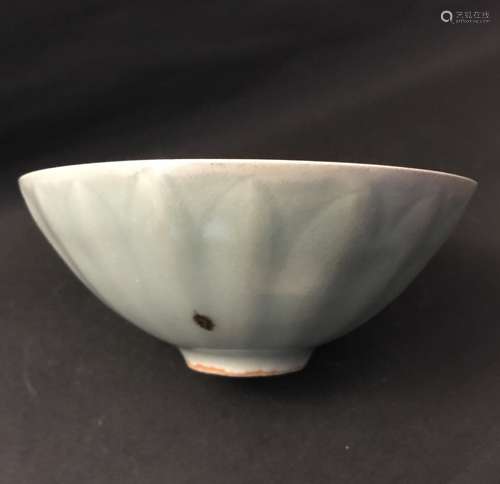 Song D., A Longquan Ware Bowl