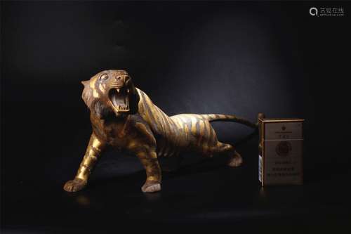 Qing D., A Gilt Bronze Tiger Sculpture