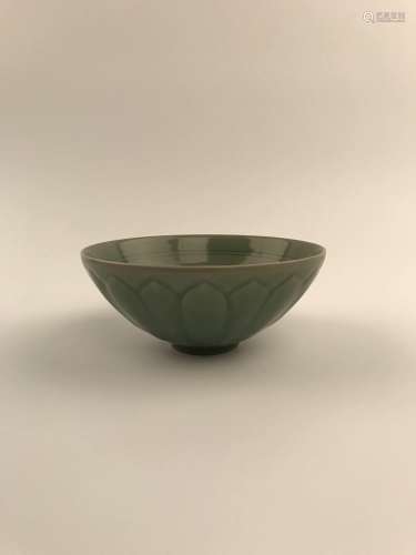 Fine Chinese Lotus Bowl