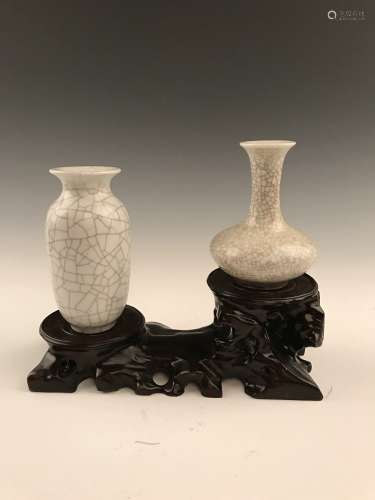 Pair of chinese GeYao Small Bottle