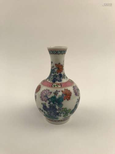 Chinese Ducai Vase with Yongzheng Mark