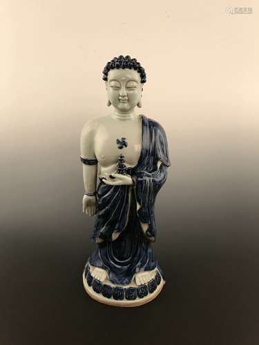 Fine Chinese Porcelain Buddha