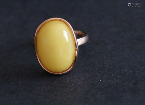 Chinese Amber Ring W:2cm