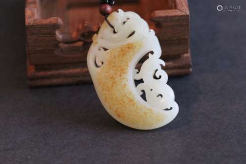 Chinese Hetian Jade Pebble Pendant Carved With Dragon And Phoenix H:6cm W:3.6cm