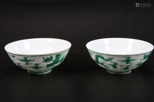 Pair of Chinese Green Glazed Bowl Painted with Dragon and Phoenix Marked 