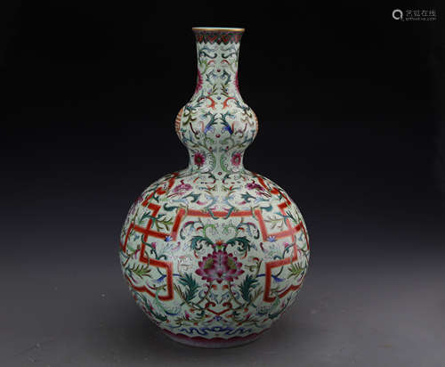 Chinese Famille Rose Groud Vase Painted with Twine Flowers Marked 