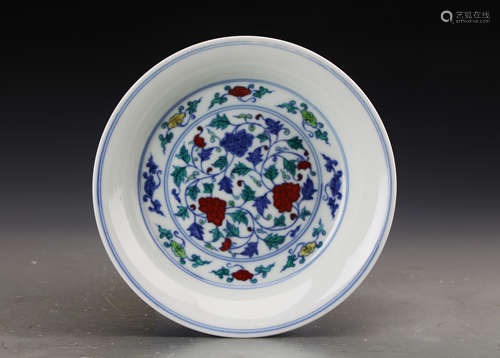 Chinese Dou Glazed Dish Painted with Twine Flowers Marked 