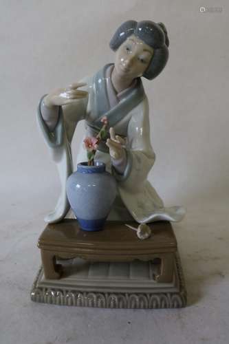 Lladro, Asian Lady with Flower Pot, marked J-6