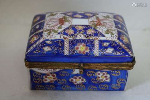 Hand Painted Asian Porcelain hinged Box