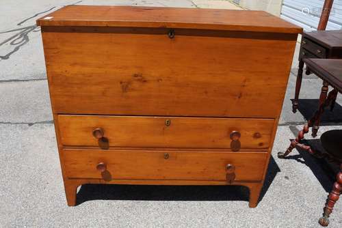 Early Pine Blanket Chest, 2 Draw, Lift Top, Bread Board Ends