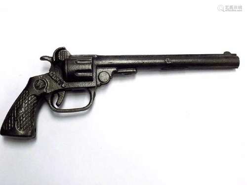 KENTO CAST IRON LONG ARM CAP GUN PISTOL Kento Cast Iron