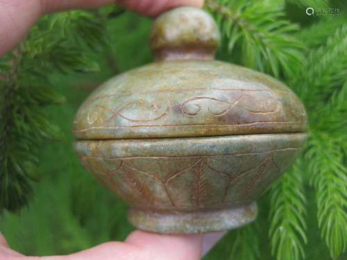 Han dynasty, Chinese Jade small green vase & lid