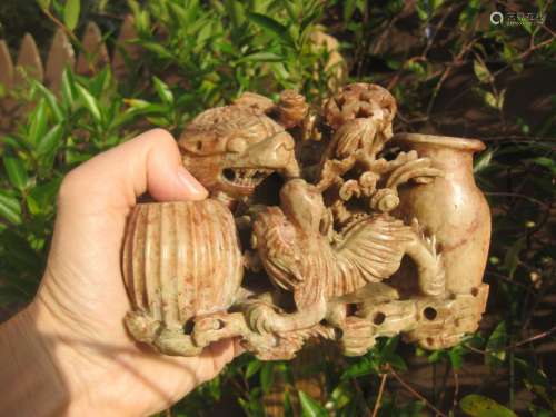 2 vases and 2 dragons: Chinese Carved Soap Stone
