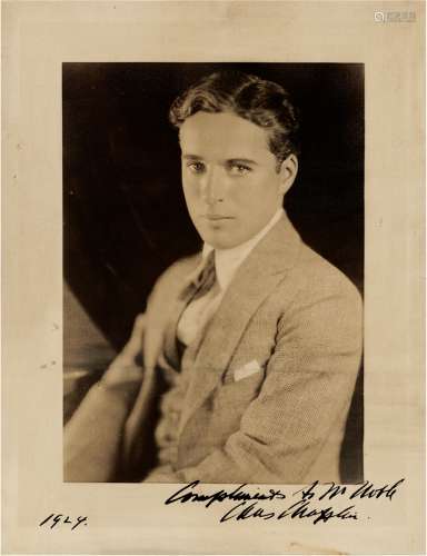 卓别麟（Charles Chaplin，1889～1977） 签名照