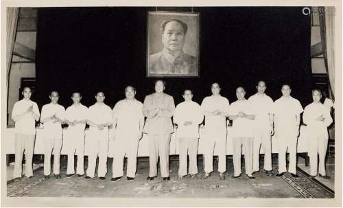 毛泽东（1893～1976） 在杭州与浙江省委干部合影