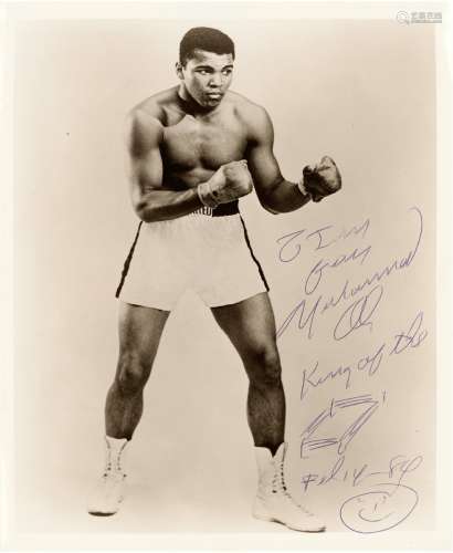 阿 里（Muhammad Ali，1942～2016） 情人节所作签名照与拳台漫画
