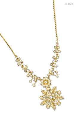 十九世纪15K金珍珠花形项链