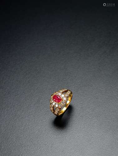 1970年制 红宝石花朵型戒指