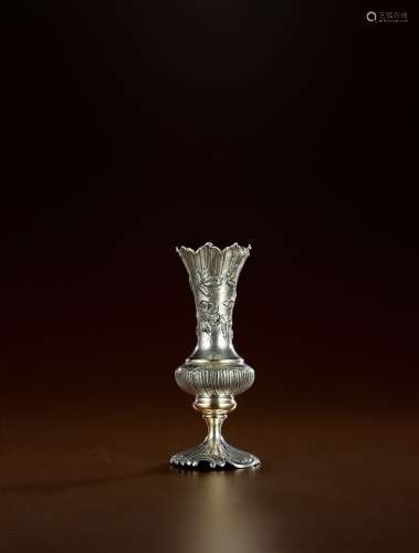 1912年制 精美洛可可风格小花瓶