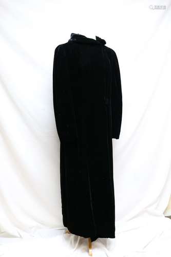 1940s black velvet opera coat