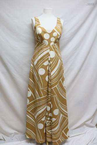 1970s geometric print maxi dress