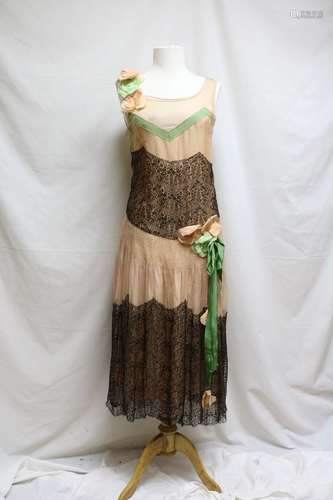 1920s lace flapper dress