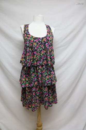 1990s grunge floral dress