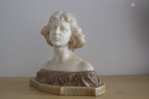 Amazing marble/alabaster sculpture of young woman by Italian sculptor
Giovanni Broggi;