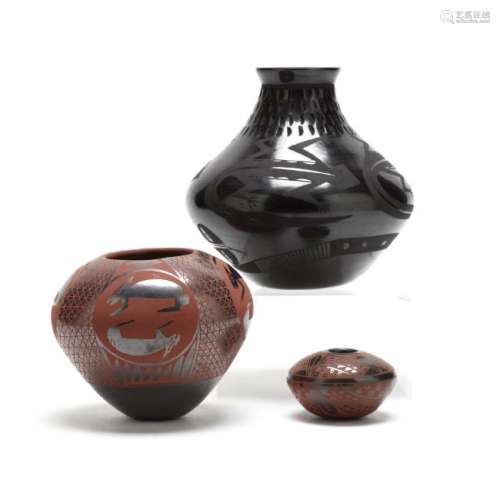 Mata Ortiz, Three Black Glazed Pottery Vessels