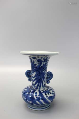 Chinese blue and white porcelain vase, Ming Dynasty.