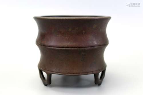 Chinese bronze incense burner, Xuande mark.
