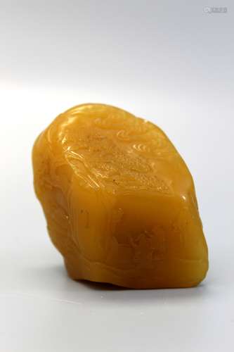 Chinese carved yellow stone seal.