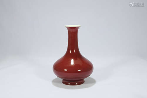 Chinese red glaze porcelain vase, Qianlong mark.