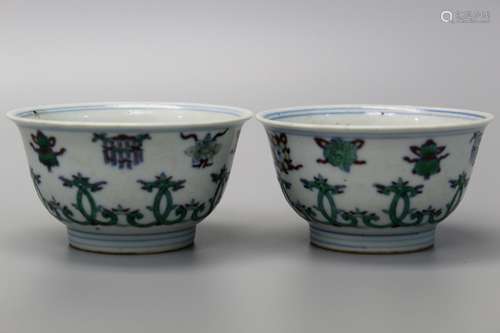 Pair Chinese Doucai porcelain cups, Chenghua mark.