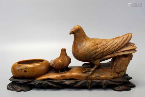 Chinese soapstone carving of pigeons