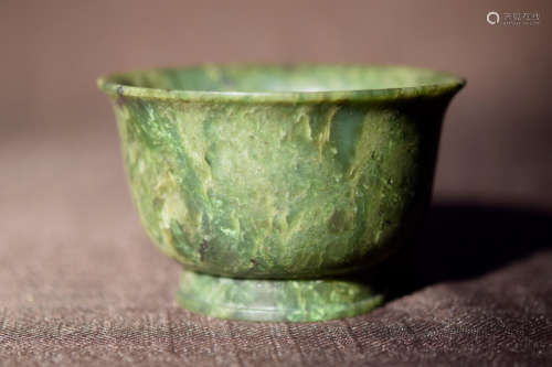 Chinese Spinach Green Jade Bowl with Qianglong Mark