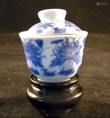 Antique Chinese Blue and White Tea Cup with Cover